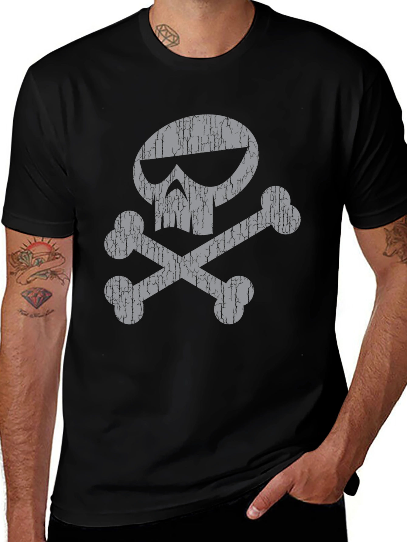 Skull & Crossbones Graphic Tee - Classic Style