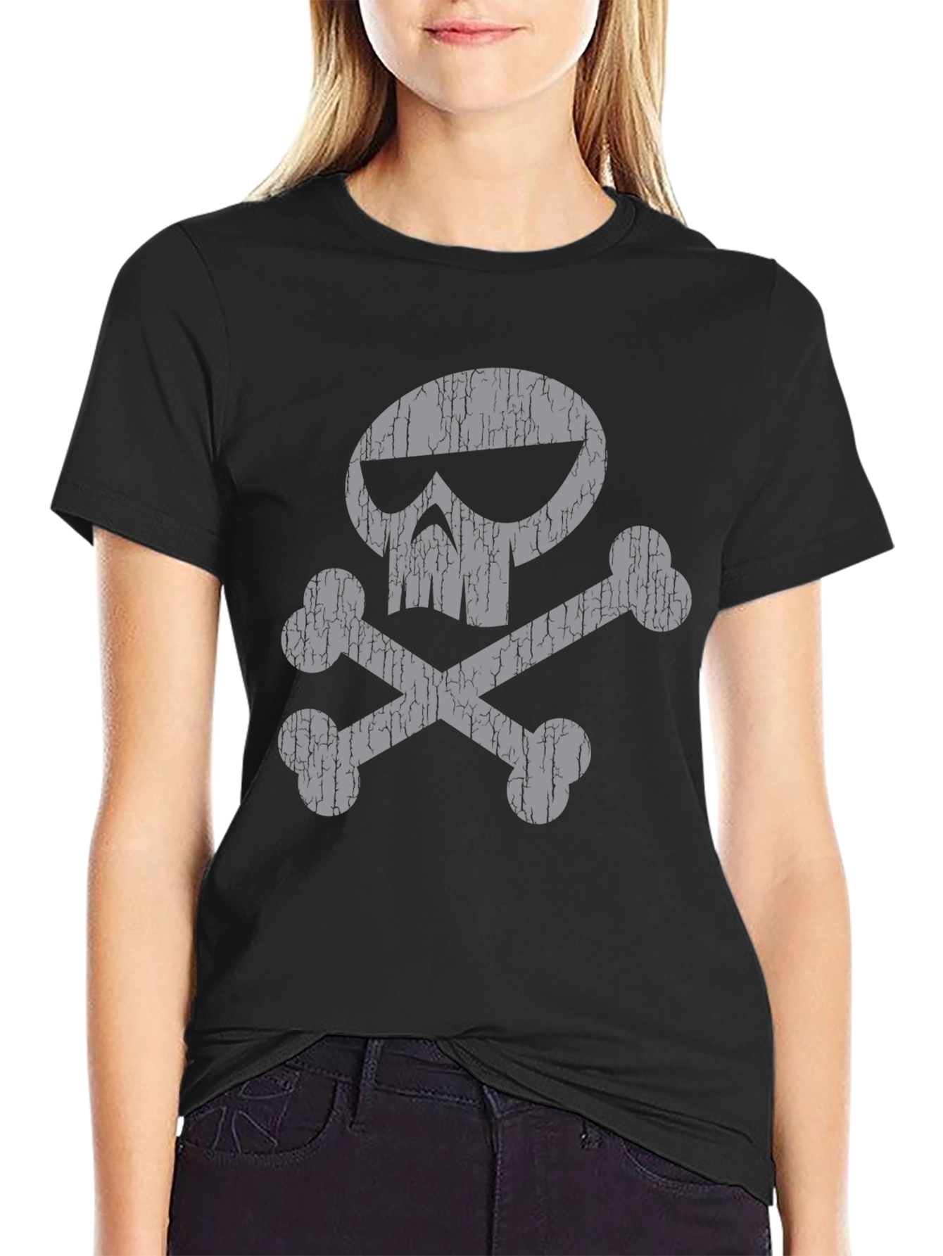 Skull & Crossbones Graphic Tee - Classic Style